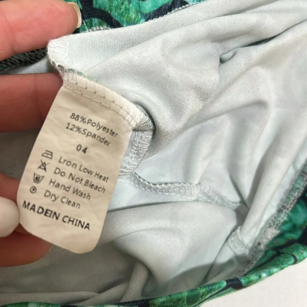 MERMAID YOGA PRINT LEGGINGS GREEN BLUE WOMENS SIZE 4 - Picture 7 of 8